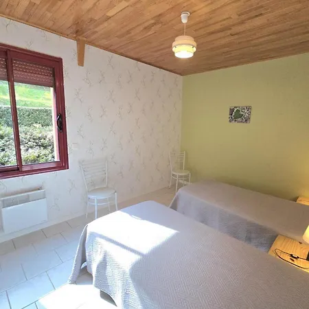 Holiday home Maison De Plain-pied Avec Cheminee Et Wifi A - Fr-1-616-3 *